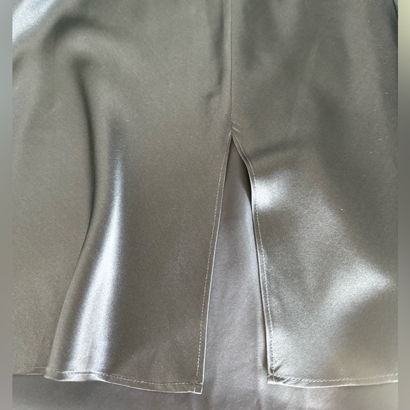 Victoria's Secret Midnight Blue 100% Silk Chemise - Picture 5 of 5